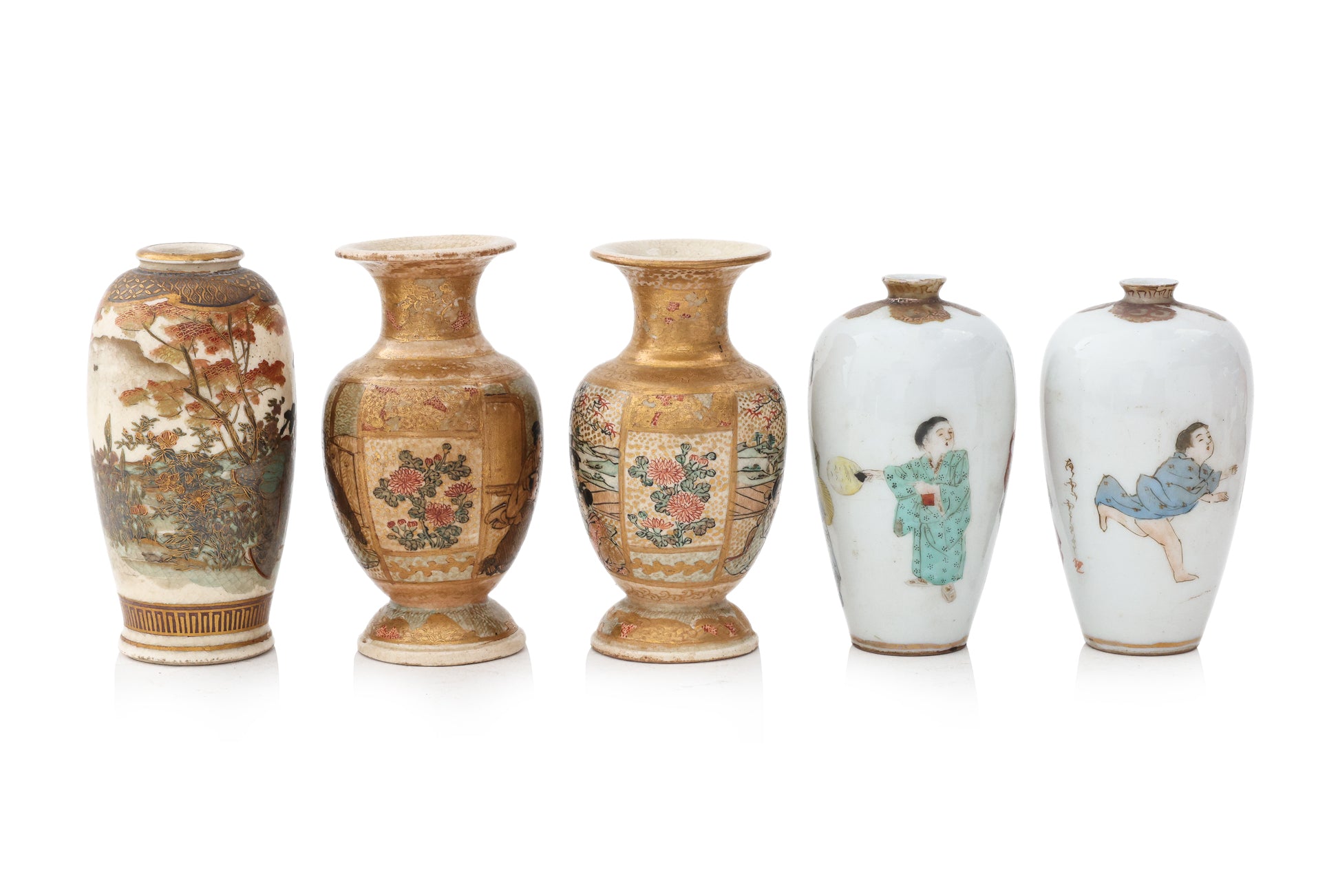 A GROUP OF MINIATURE JAPANESE CERAMICS