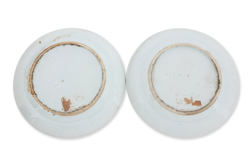 A PAIR OF CANTON ROSE MEDALLION PORCELAIN PLATES