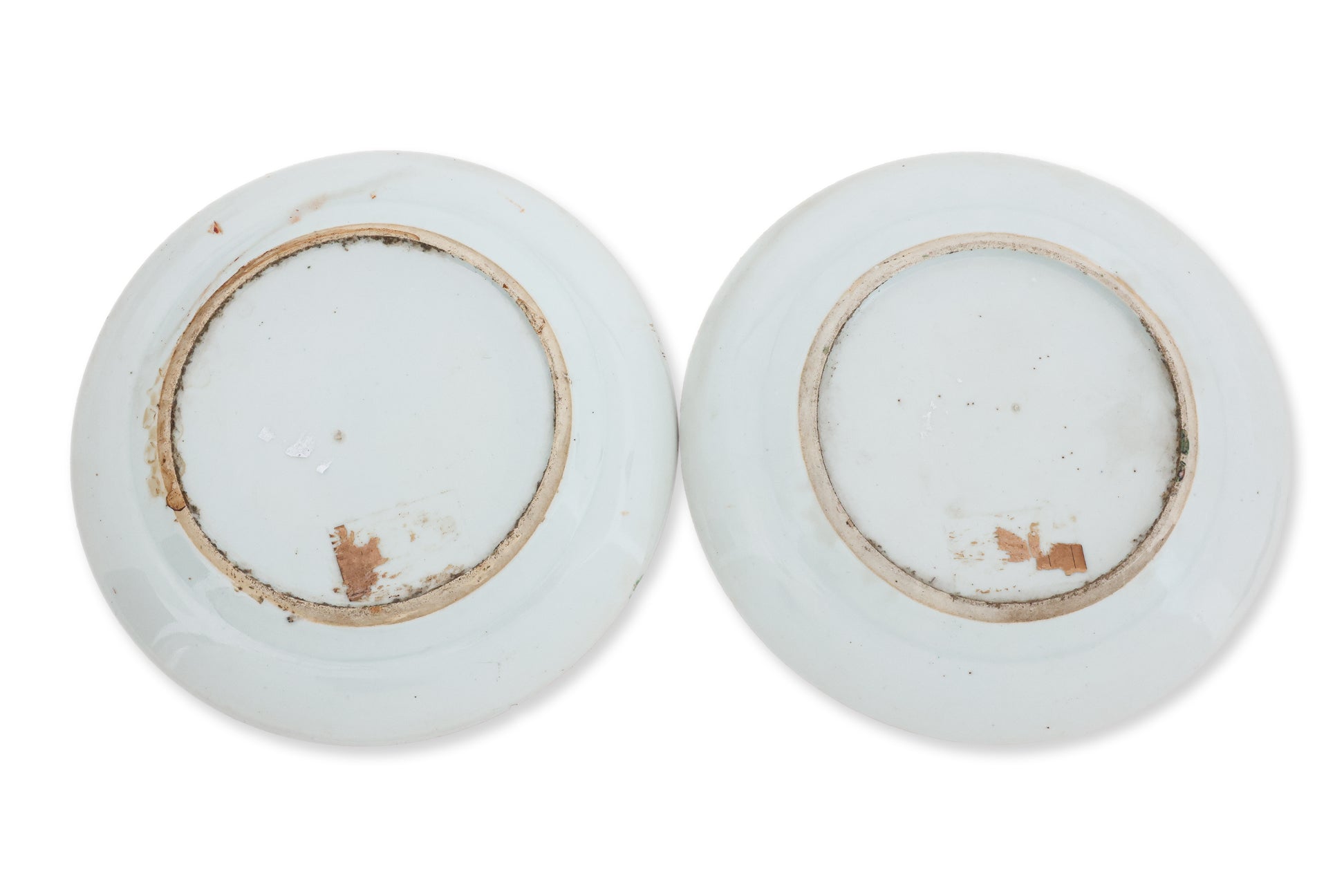 A PAIR OF CANTON ROSE MEDALLION PORCELAIN PLATES