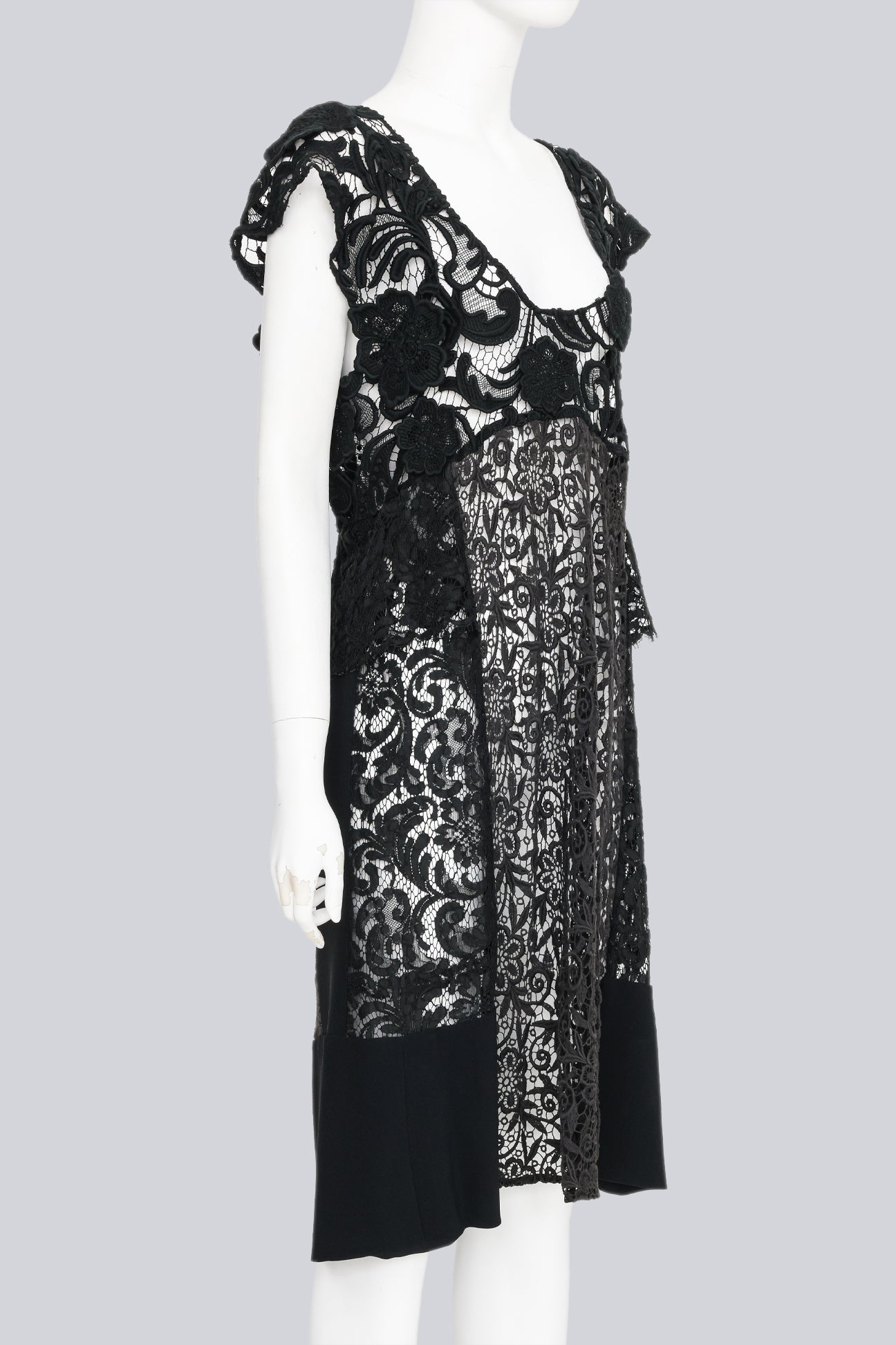 PRADA - A 2008 BLACK COTTON BLEND HEAVY LACE APPLIQUE PANELLED DRESS