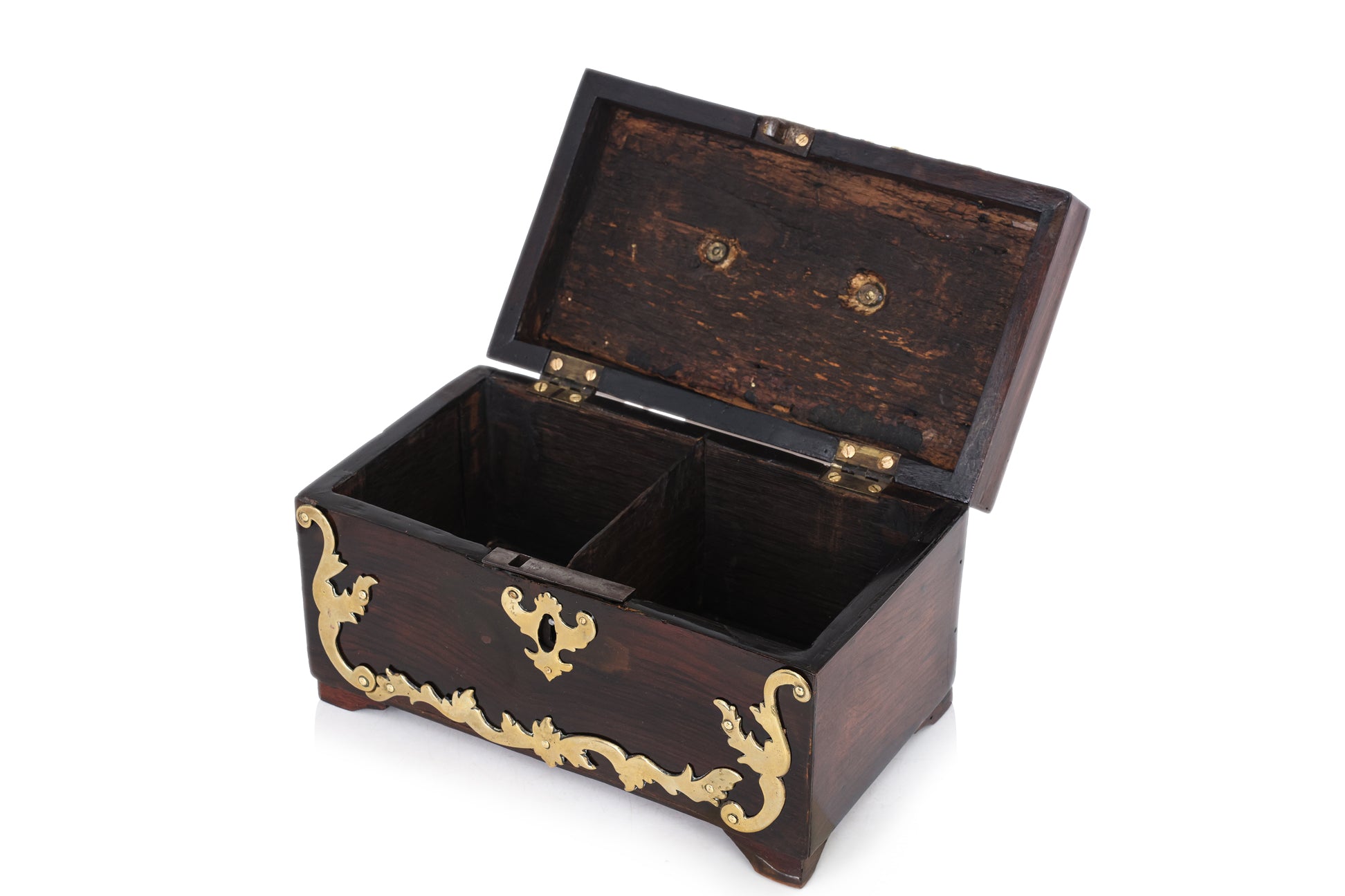 A GEORGE III WALNUT AND BRASS TEA CADDY