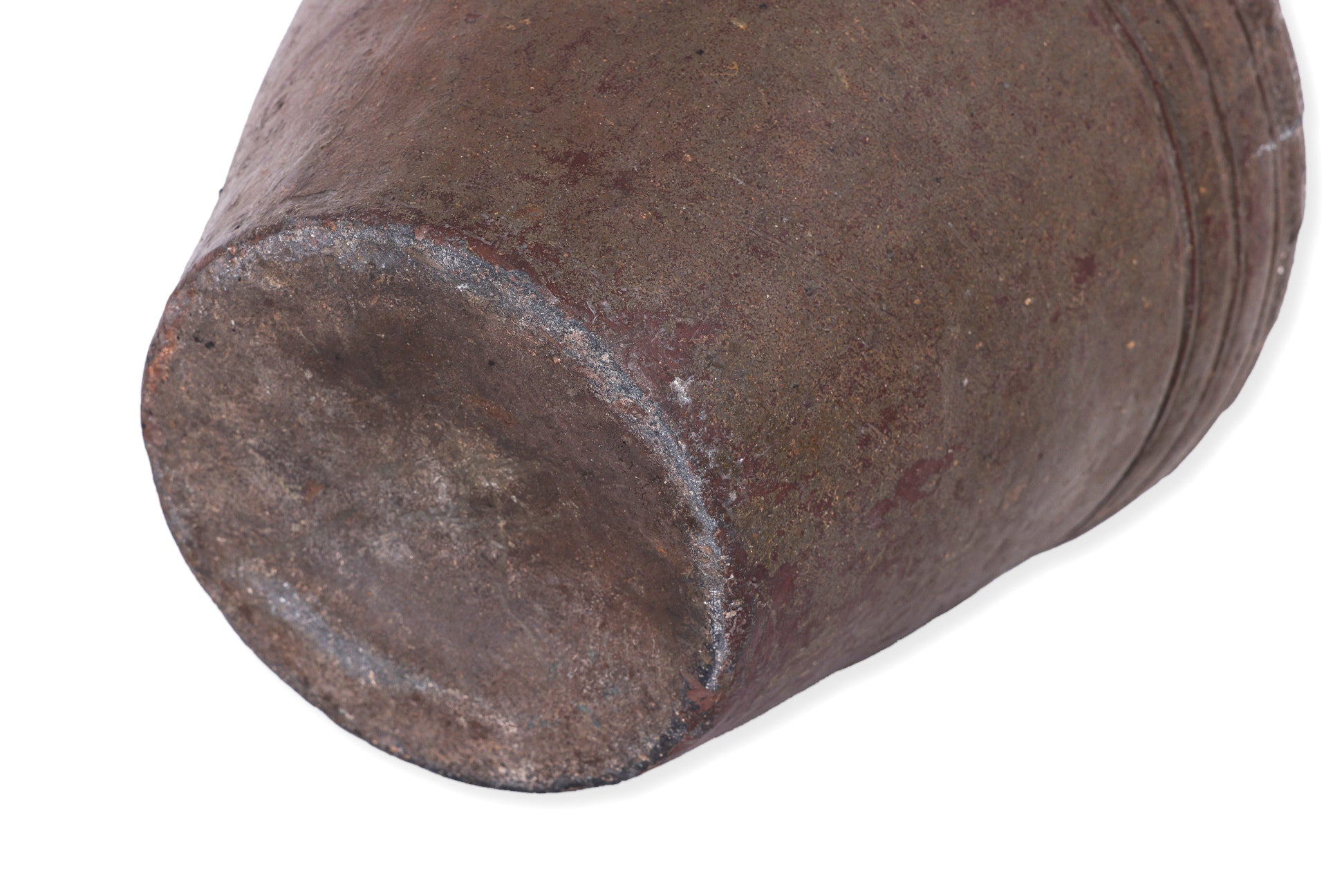A LARGE SOUTHEAST ASIAN POTTERY JAR
