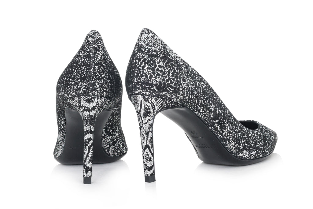 SAINT LAURENT - A PAIR OF SNAKE SKIN PRINT HEELS