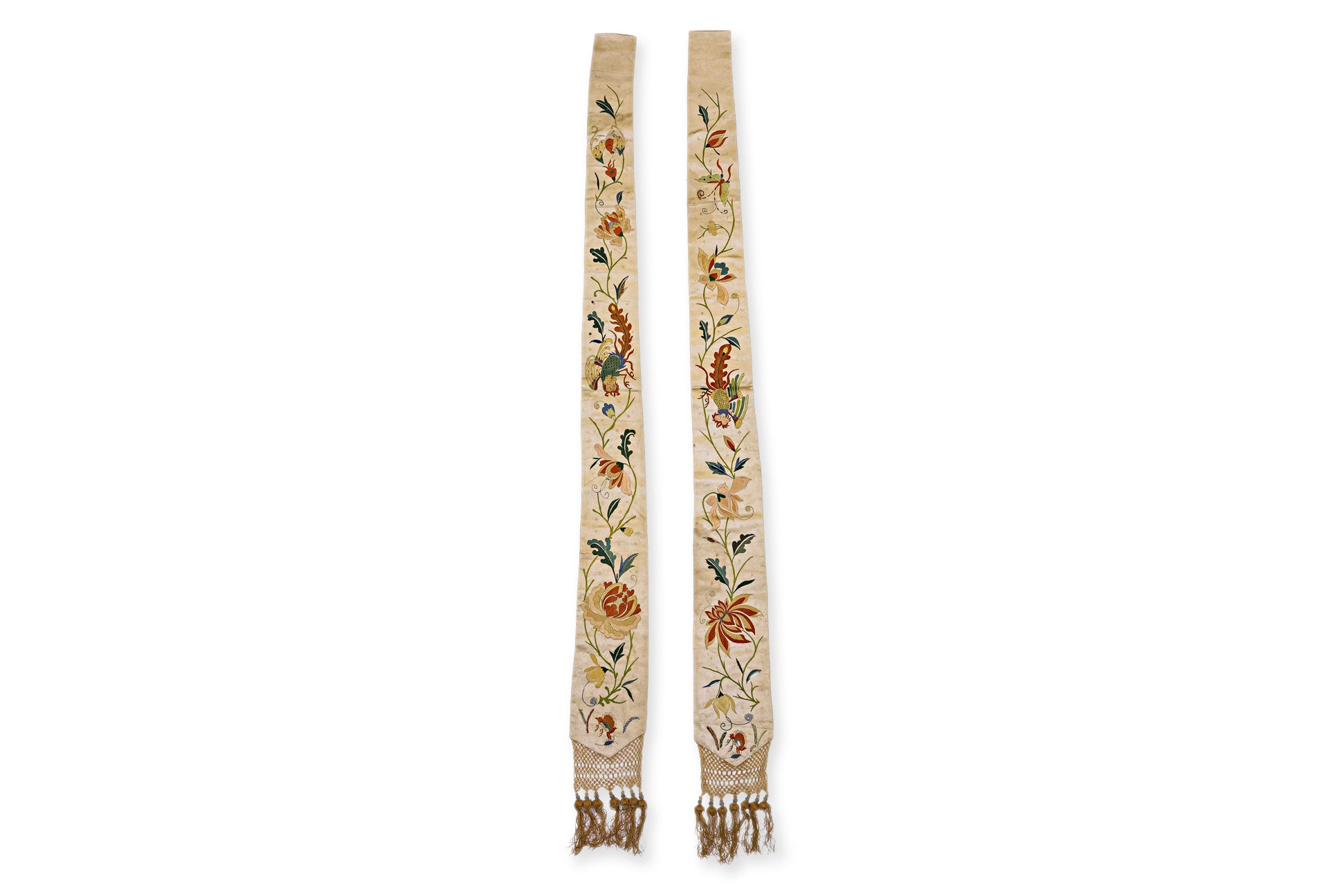 A PAIR OF WEDDING BED EMBROIDERED SILK TASSELED HANGINGS