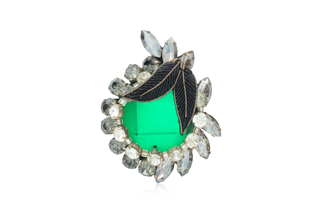 N°21 - A RHINESTONE 'PEAR' BROOCH