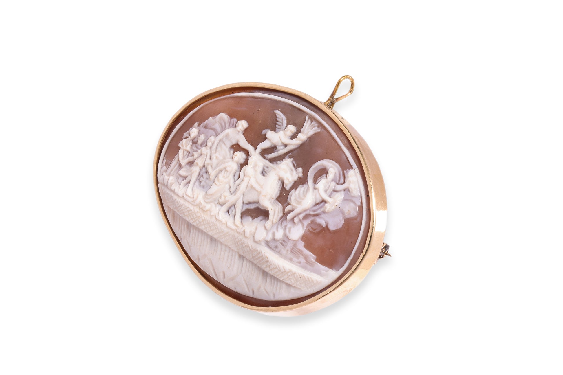 A SHELL CAMEO BROOCH