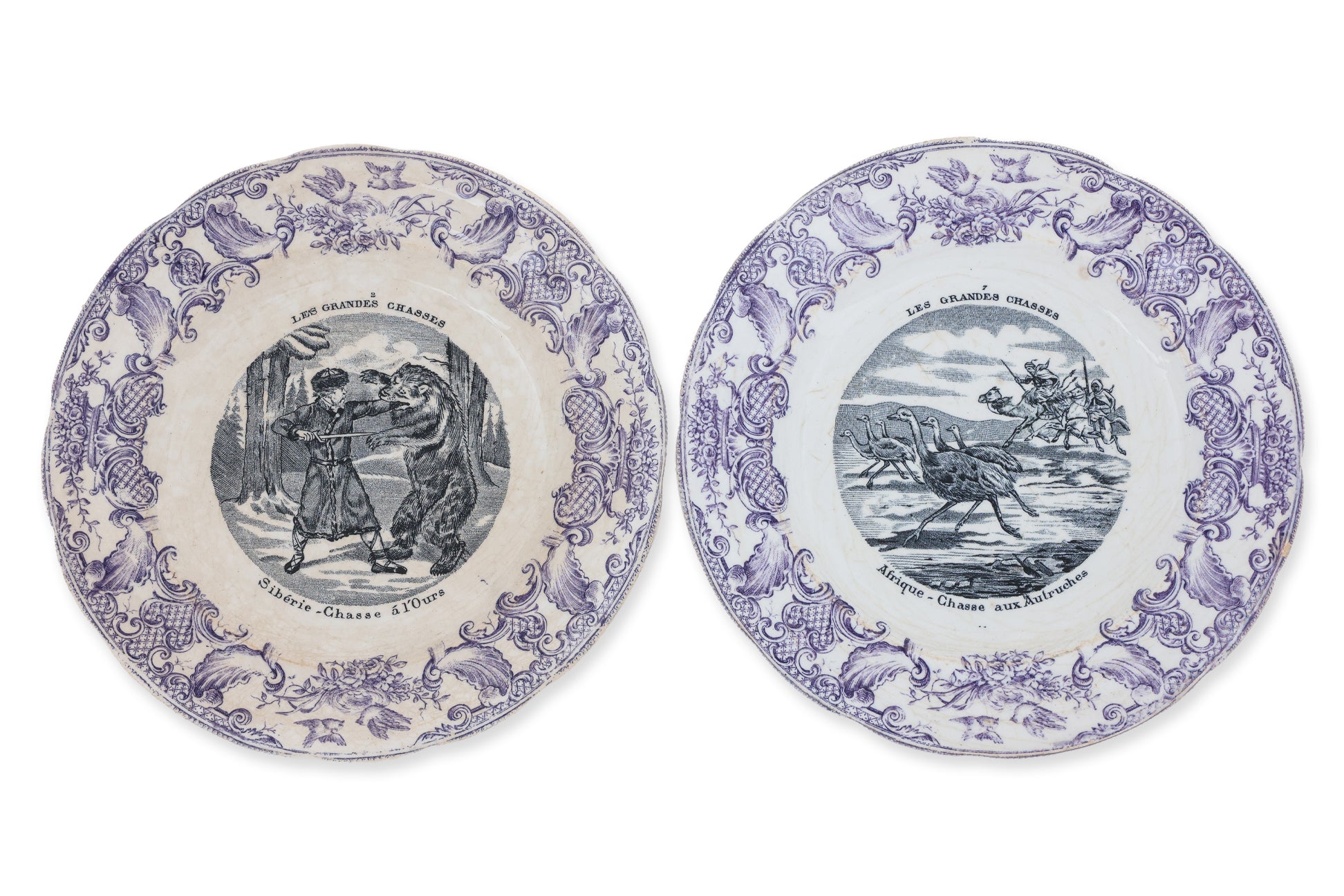 A PART SET OF FOUR FRENCH OPAQUE DE GIEN 'LES GRANDE CHASSES' PORCELAIN PLATES