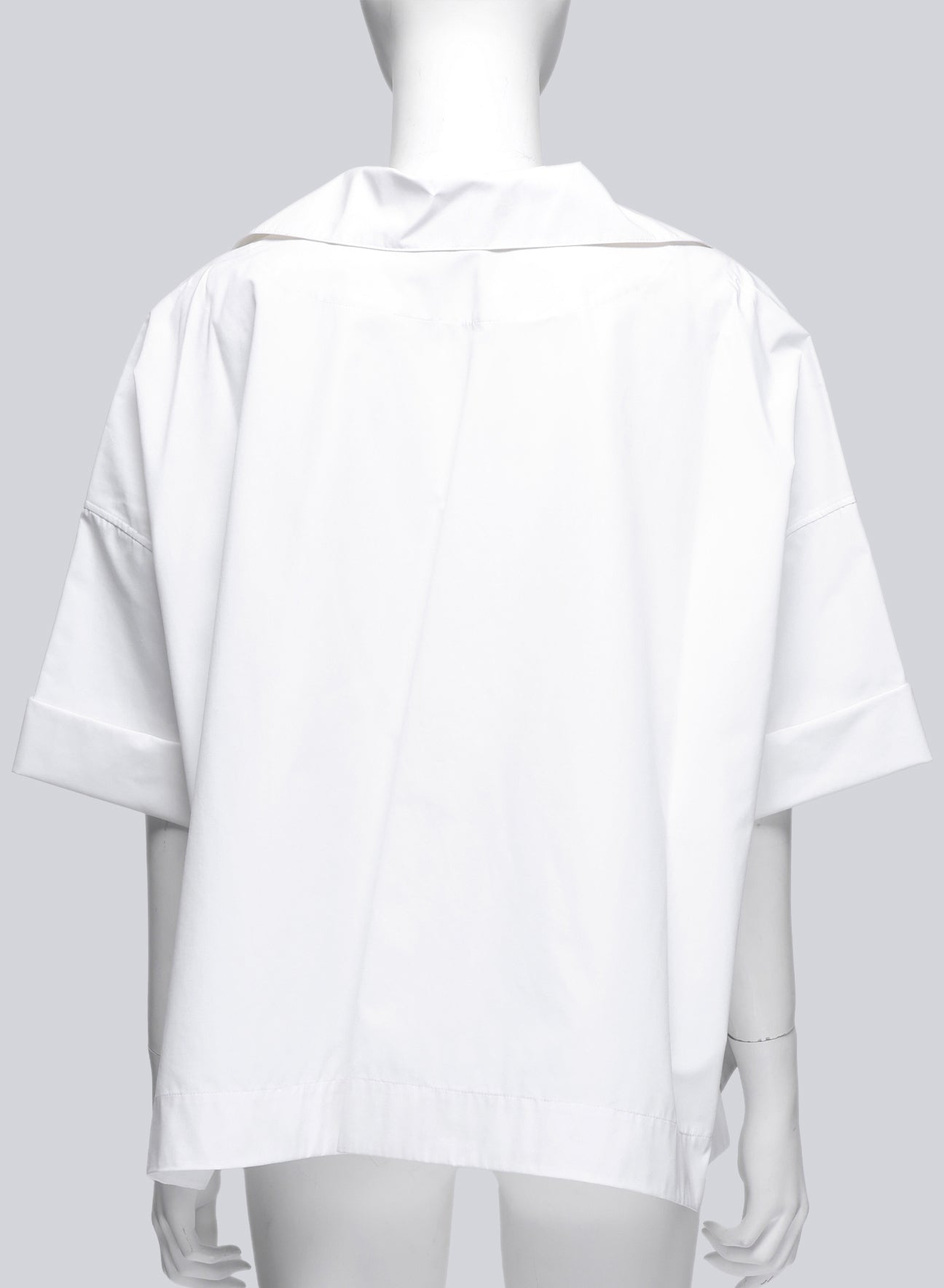 BALENCIAGA - A WHITE COLLARED SHIRT