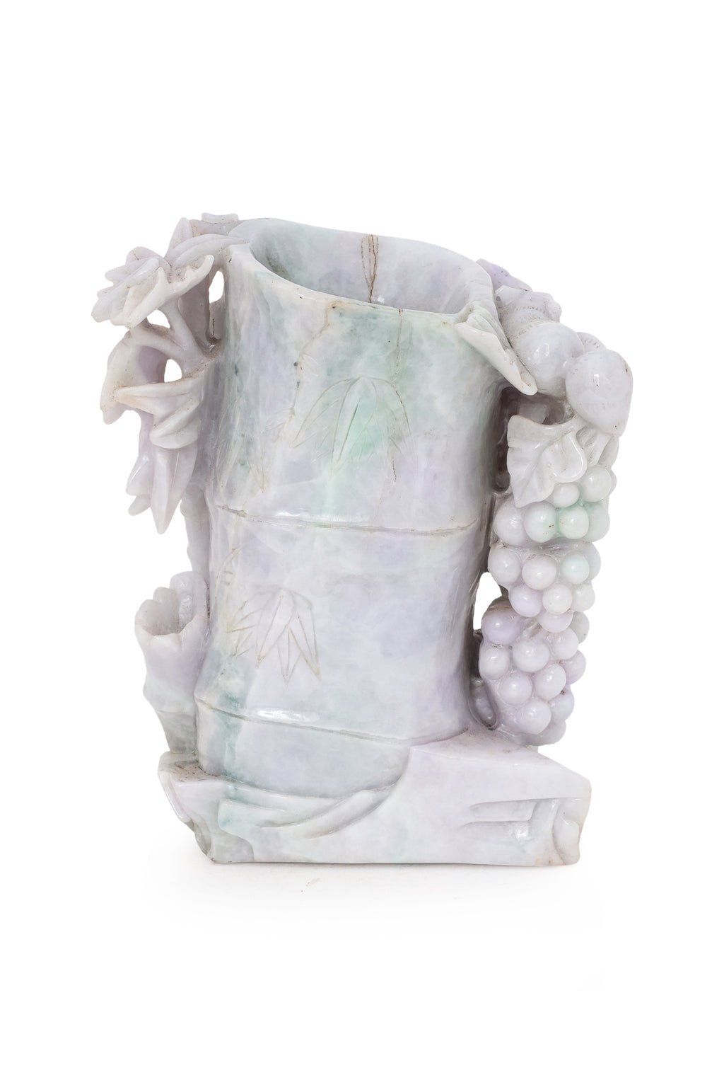 A JADEITE MODEL OF A BAMBOO WITH SQUIRRELS AND GRAPES