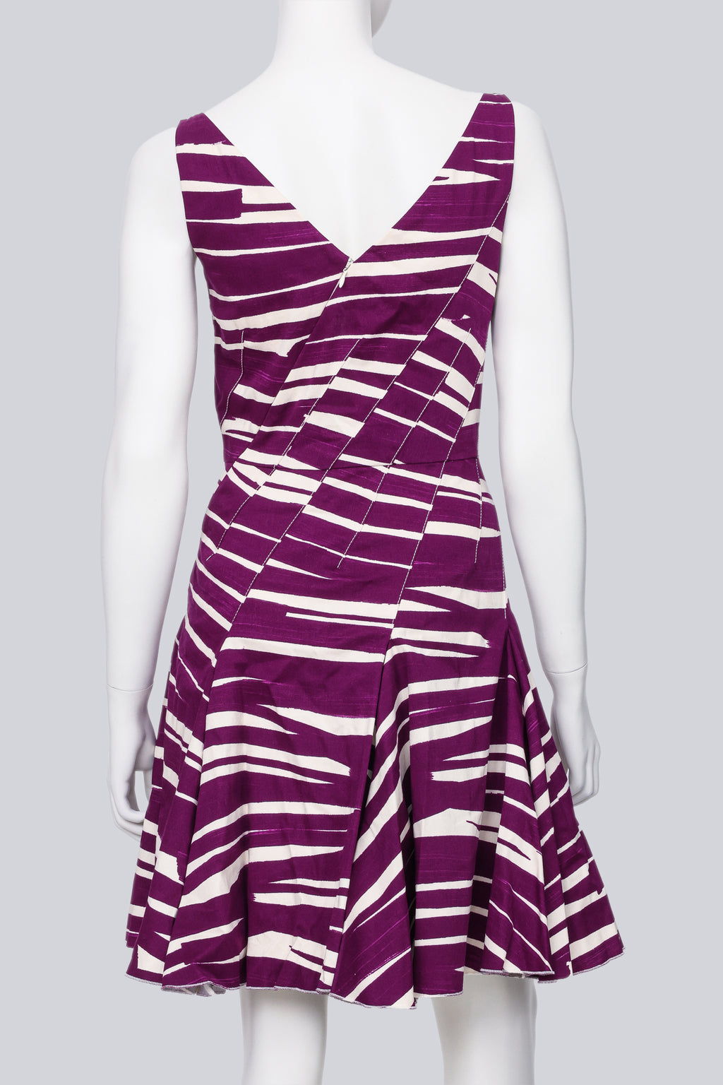 OSCAR DE LA RENTA - A PURPLE STRIPED DRESS