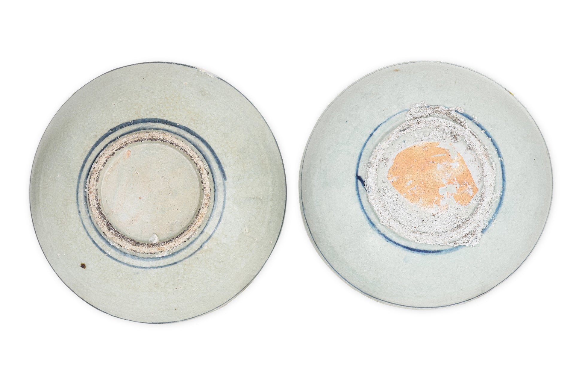 TWO LARGE BLUE AND WHITE SWATOW DISHES