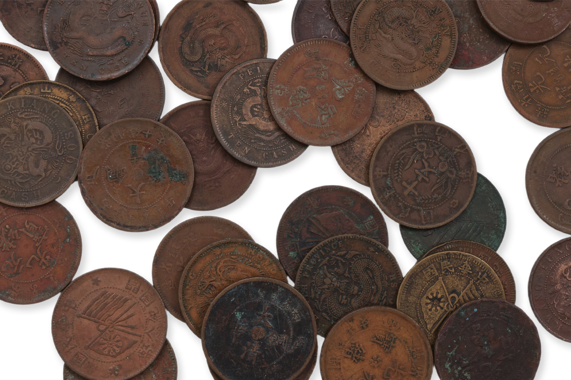 CHINA EMPIRE AND REPUBLIC - A LARGE GROUP OF ASSORTED COPPER COINAGE