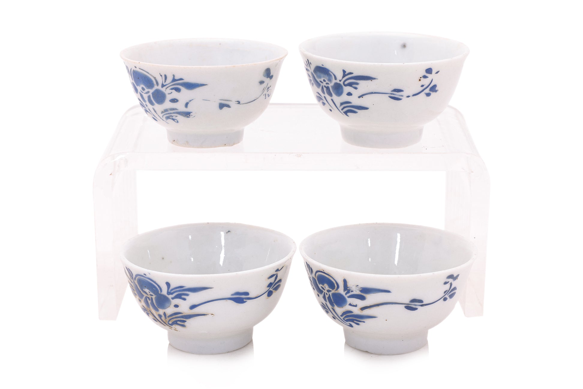A GROUP OF BLUE AND WHITE PORCELAIN