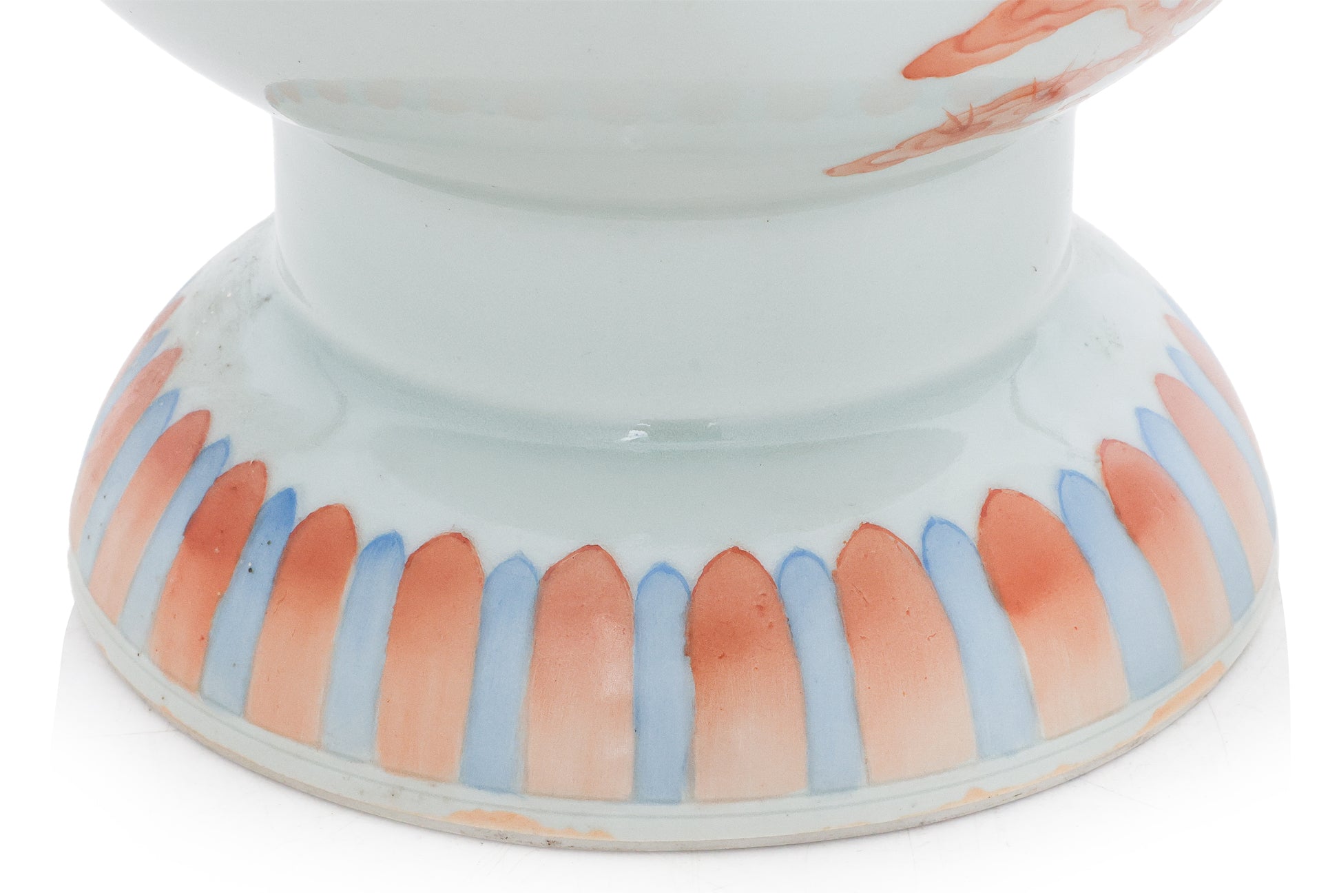 A FAMILLE ROSE 'PEACH AND BAT' BOTTLE VASE