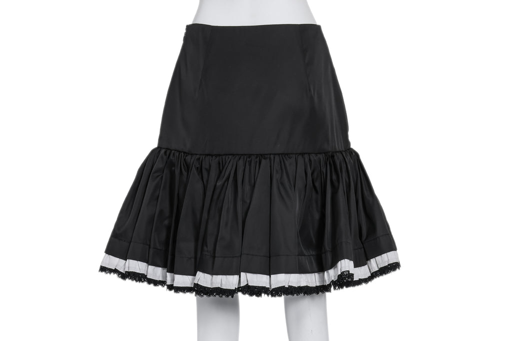 PRADA - A BLACK RUFFLED SKIRT