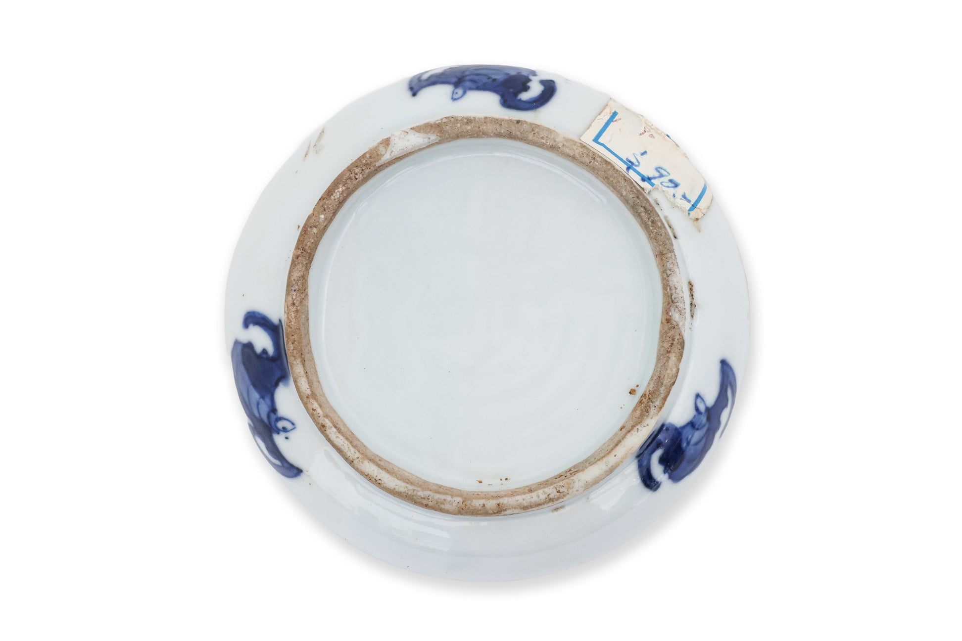 A MINIATURE WUCAI VASE AND A BLUE AND WHITE LOTUS DISH