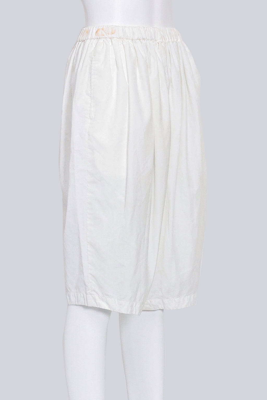 COMME DES GARCONS - A PAIR OF 2015 WHITE BERMUDA SHORTS
