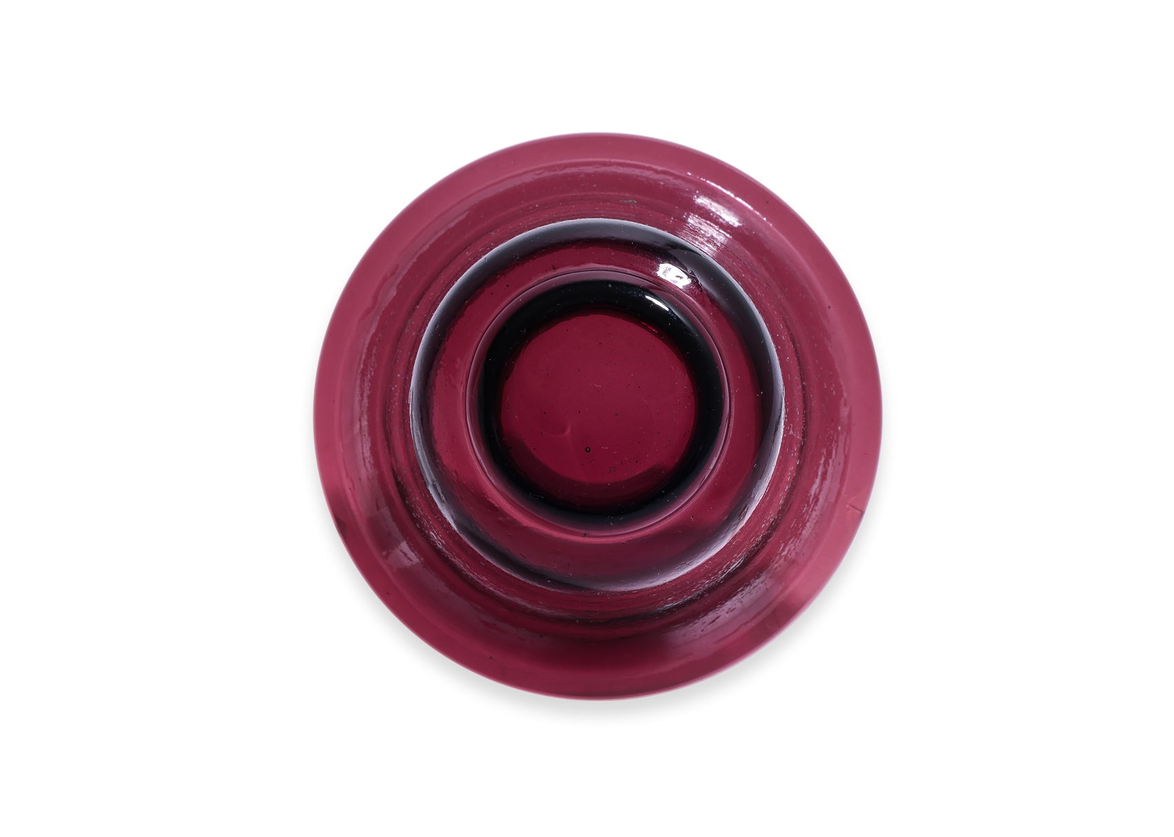A PAIR OF PEKING GLASS TEA BOWLS