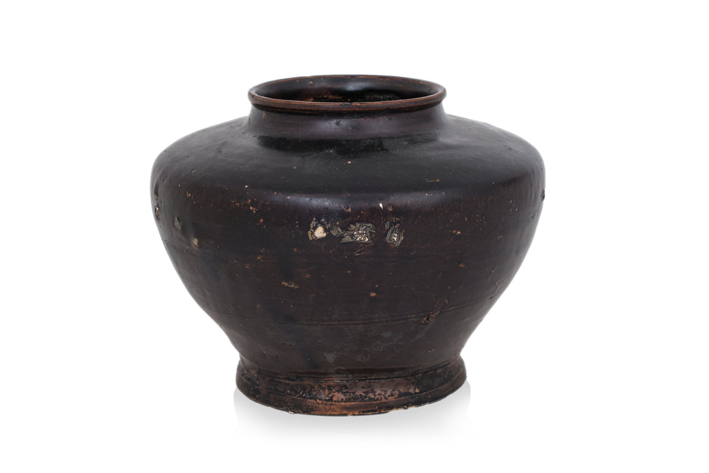 A BROWN-GLAZED POTTERY JAR AND A RUSSET-SPLASHED BOWL