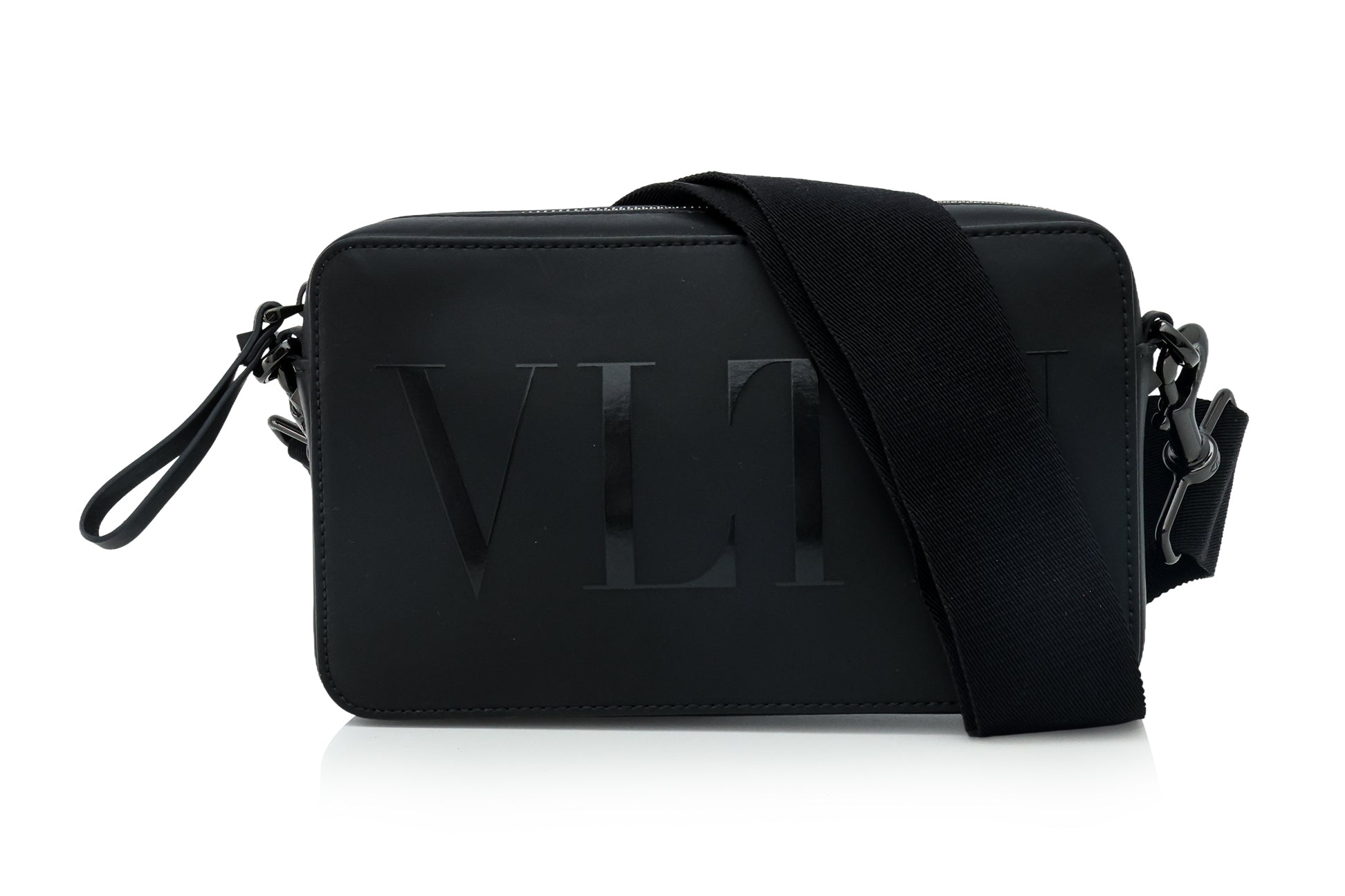 VALENTINO GARAVANI - A 'VLTN' CROSS BODY BAG