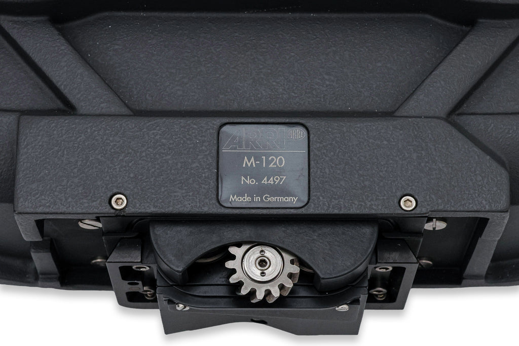 AN ARRI ARRIMAG 120 400FT FILM MAGAZINE
