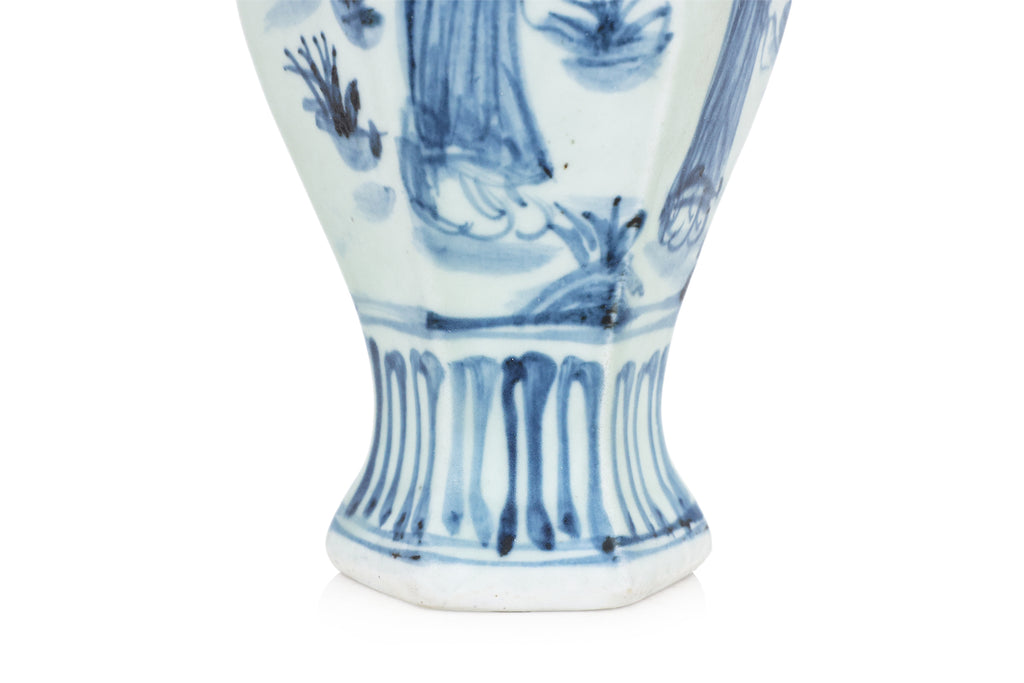 A CHINESE YUAN STYLE HEXAGONAL BLUE AND WHITE VASE