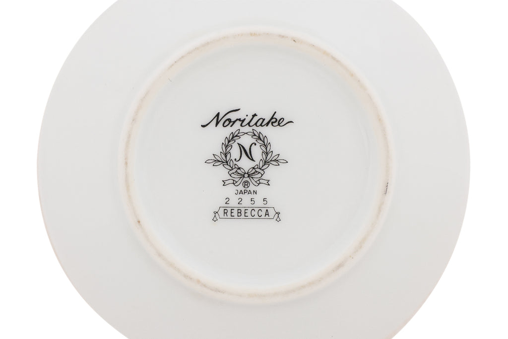 A NORITAKE 'REBECCA' PATTERN PART TEA SERVICE
