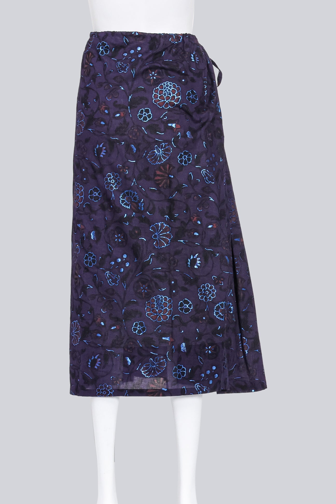 Y'S YOHJI YAMAMOTO - A PURPLE FLORAL WRAP SKIRT WITH BLUE METALLIC PRINT ACCENTS
