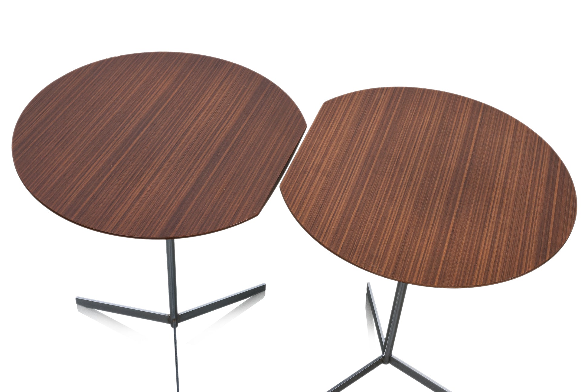 A PAIR OF CONTEMPORARY SIDE TABLES
