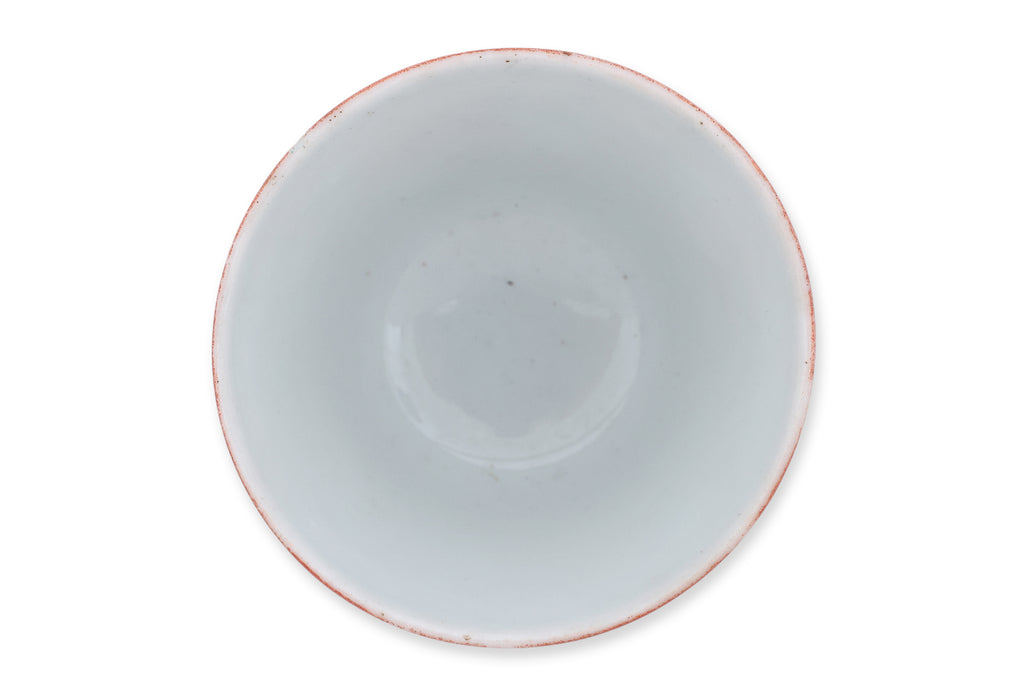 A GROUP OF 12 CORAL GROUND TEA BOWLS