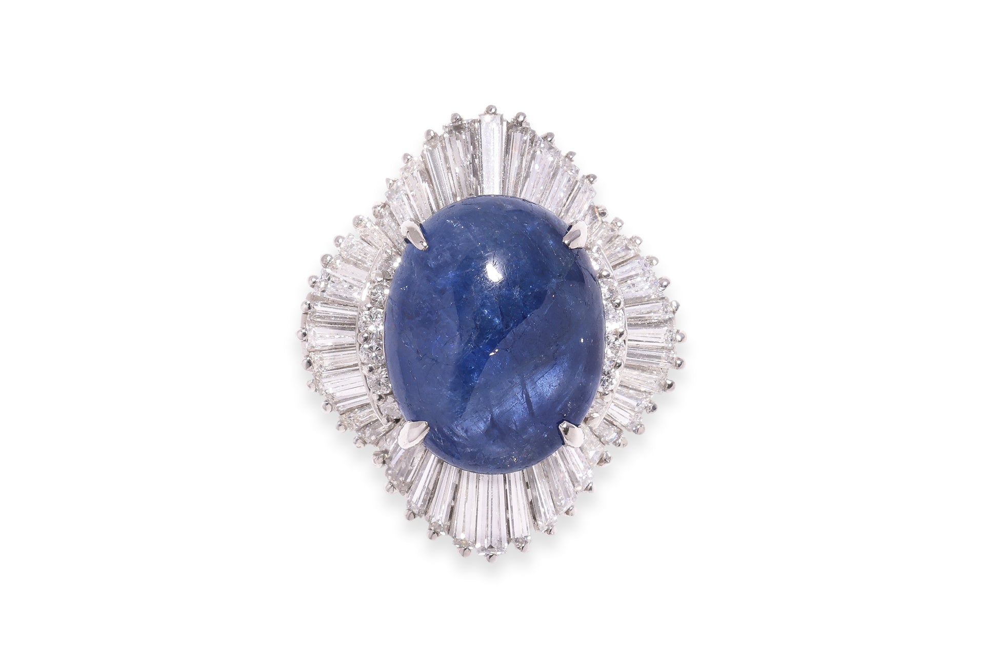 AN UNHEATED BURMESE SAPPHIRE AND DIAMOND RING