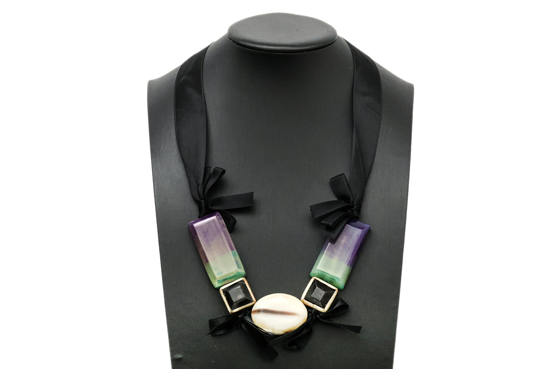 MARNI - A RESIN AND WOODEN BEAD STATEMENT NECKLACE