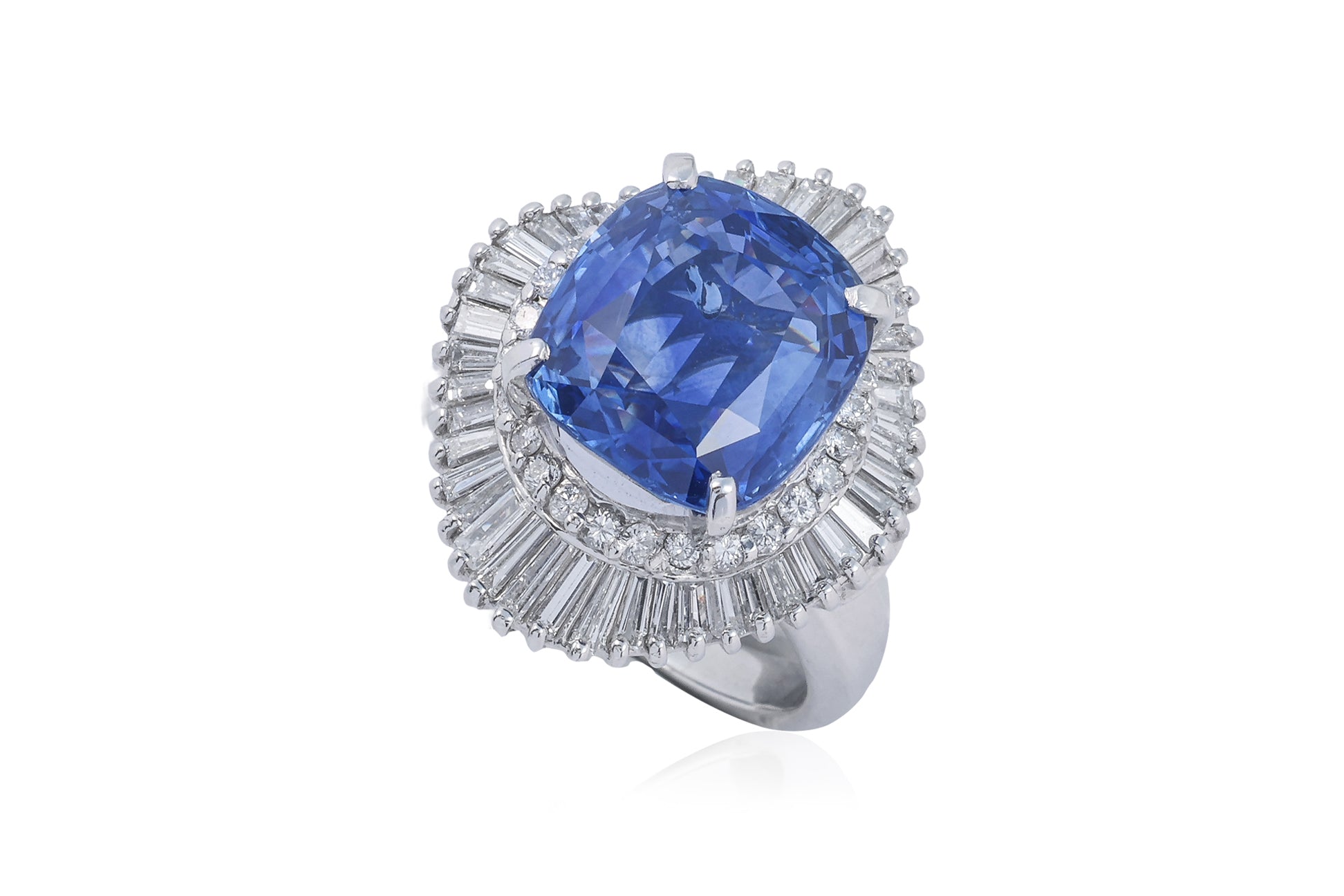A SAPPHIRE AND DIAMOND 'BALLERINA' RING