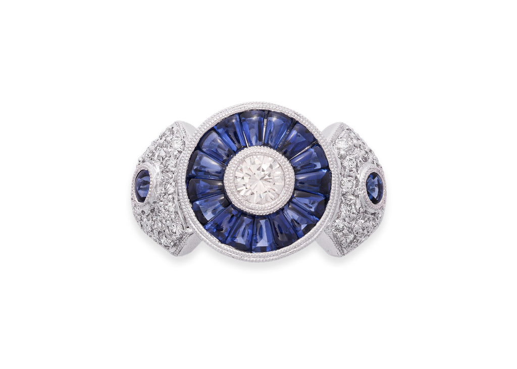 A DIAMOND AND SAPPHIRE RING