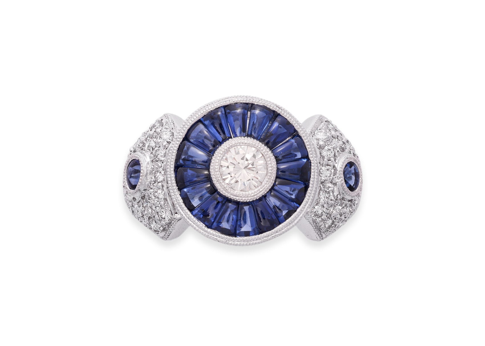 A DIAMOND AND SAPPHIRE RING