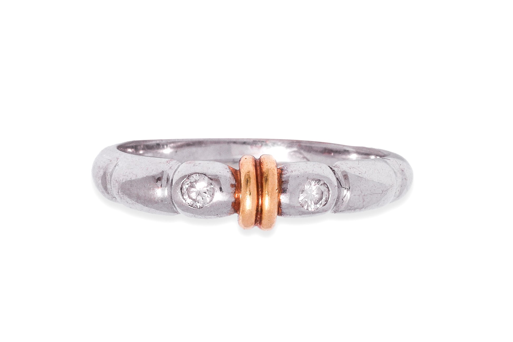 A TWO TONE DIAMOND BAND RING