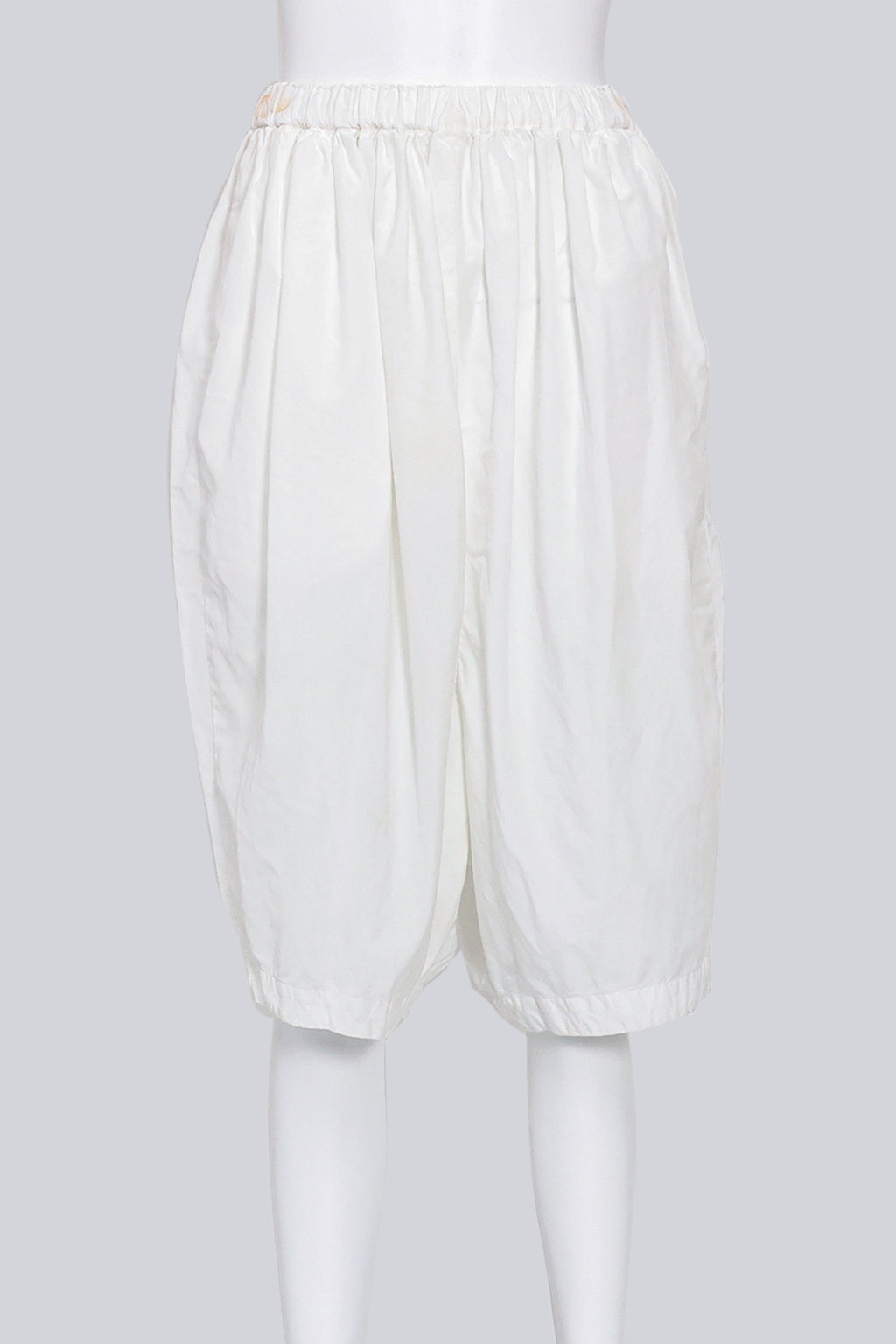 COMME DES GARCONS - A PAIR OF 2015 WHITE BERMUDA SHORTS