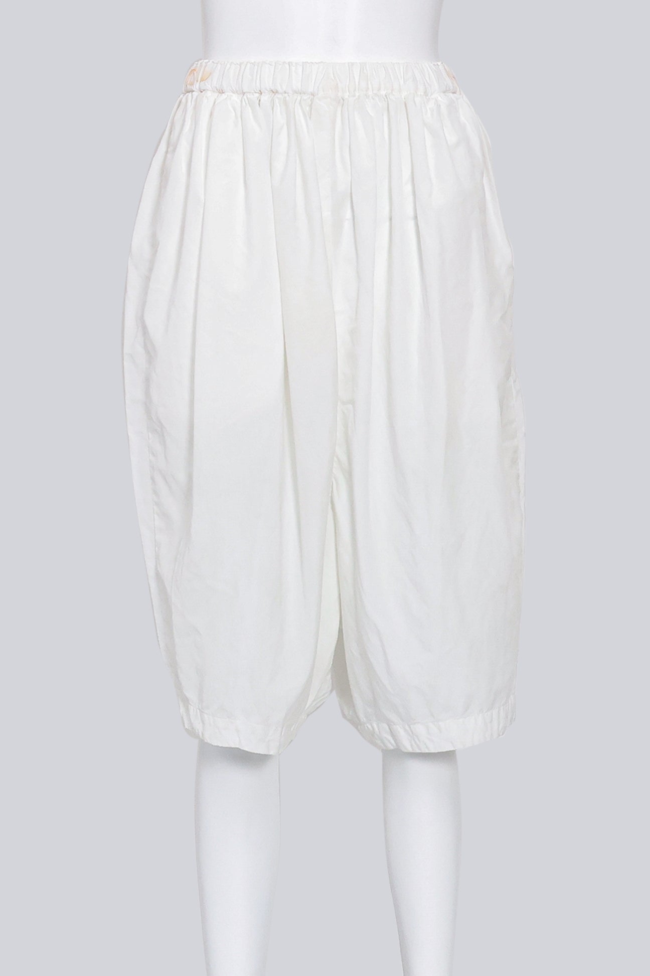 COMME DES GARCONS - A PAIR OF 2015 WHITE BERMUDA SHORTS