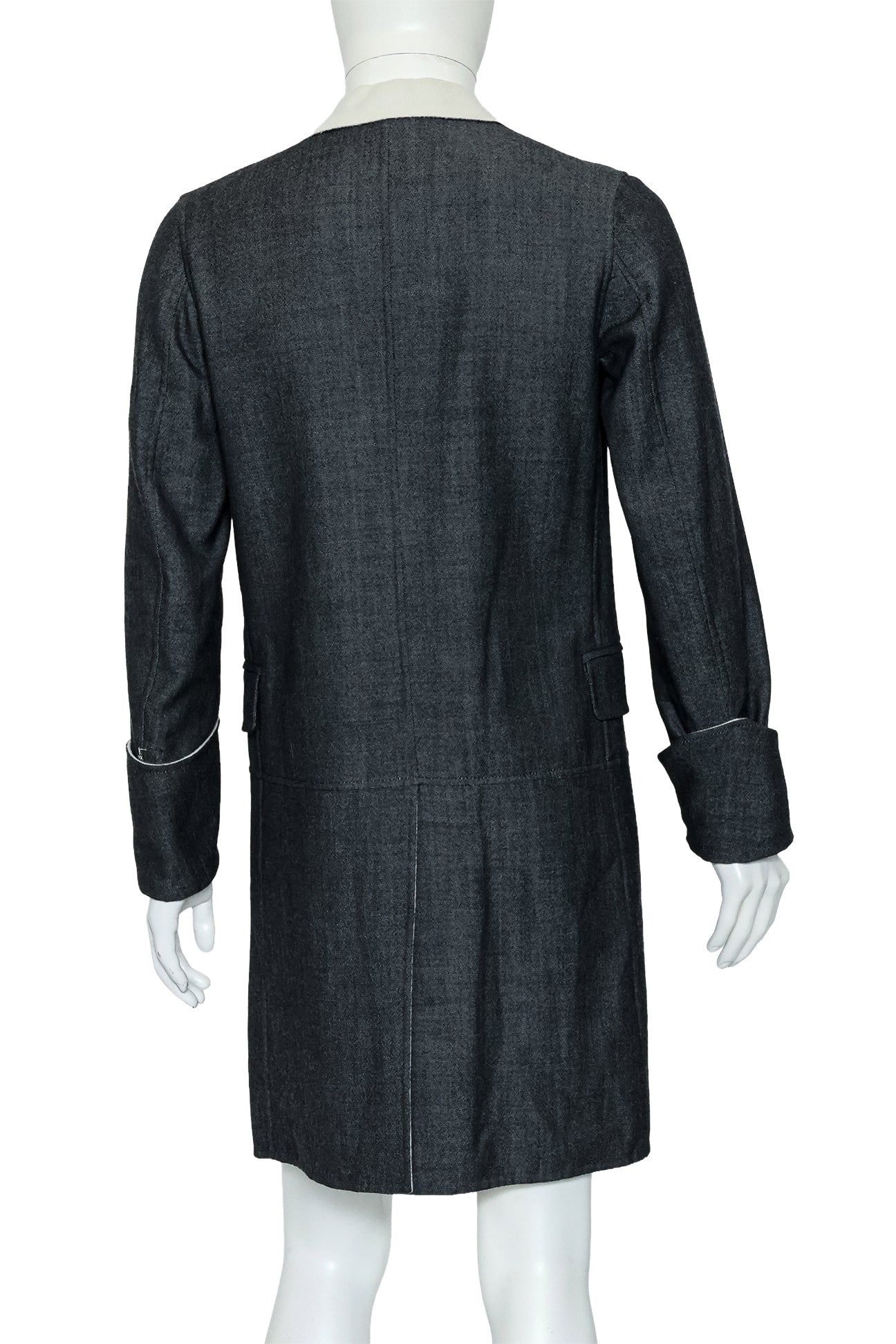 HELMUT LANG - A GREY WOOL COAT WITH CONTRAST COLLAR
