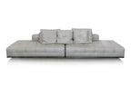 A MINOTTI CONTEMPORARY TWO PIECE LEATHER SOFA