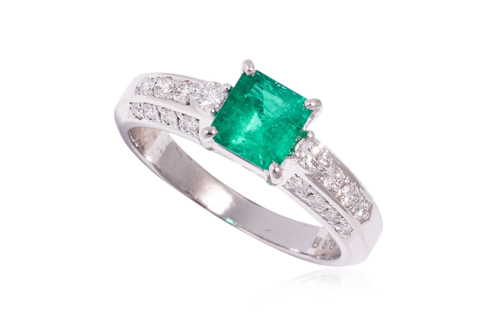 A EMERALD AND DIAMOND RING BY TASAKI