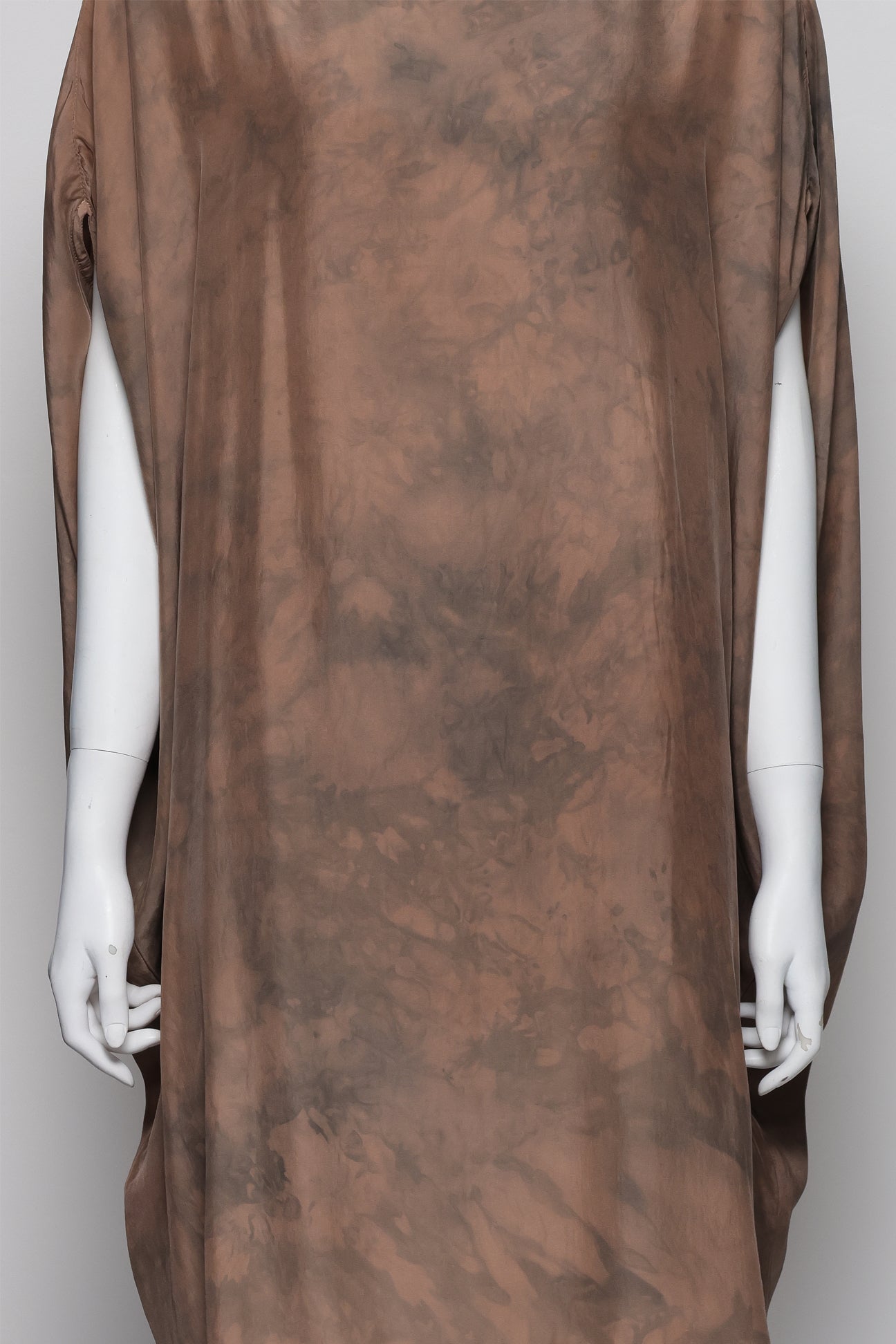 AKIRA - AN OVERSIZED TIE-DYE KAFTAN