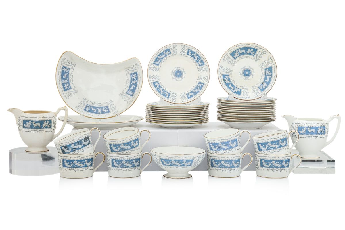 A COALPORT 'REVERLY' TEA SERVICE