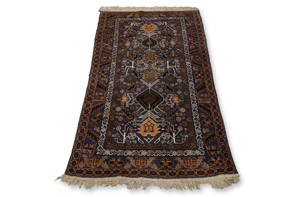 A CAUCASIAN WOOL RUG (200 X 110CM)